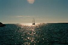 P� v�g ut fr�n Oskarshamn, Bl� Jungfrun i bakgrunden