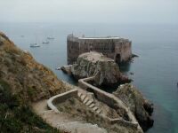 Berlenga: Fortet fr�n den mycket branta trappan