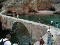 Berlenga: V�gen fr�n fortet till �n. 1 m bred utan r�cke!