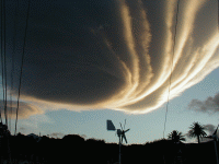 Ovanligt kv�llsmoln